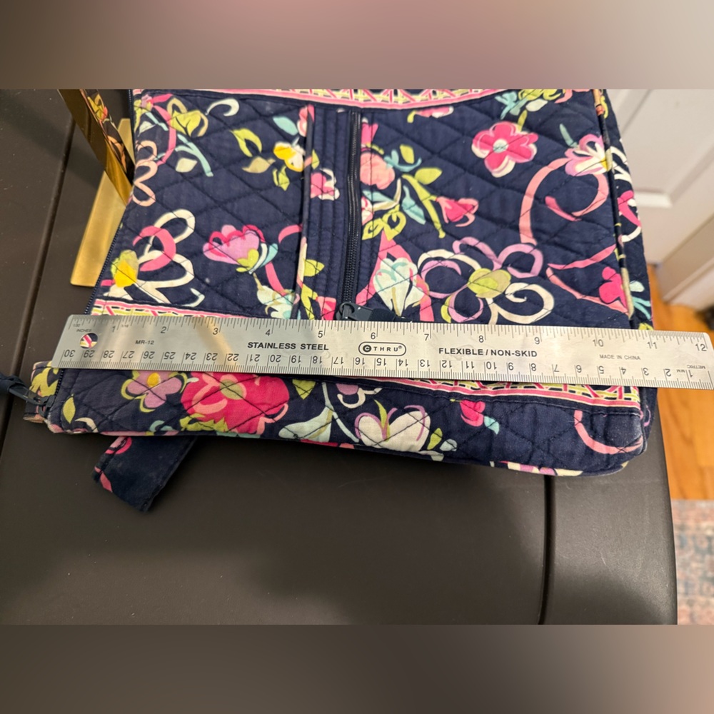 Vera Bradley Crossbody Hipster Bag Ribbons Retired Pattern Adjustable Strap 2012 - Picture 10 of 12